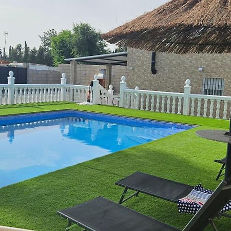 Chalet El Campillo Sevilla Exterior foto